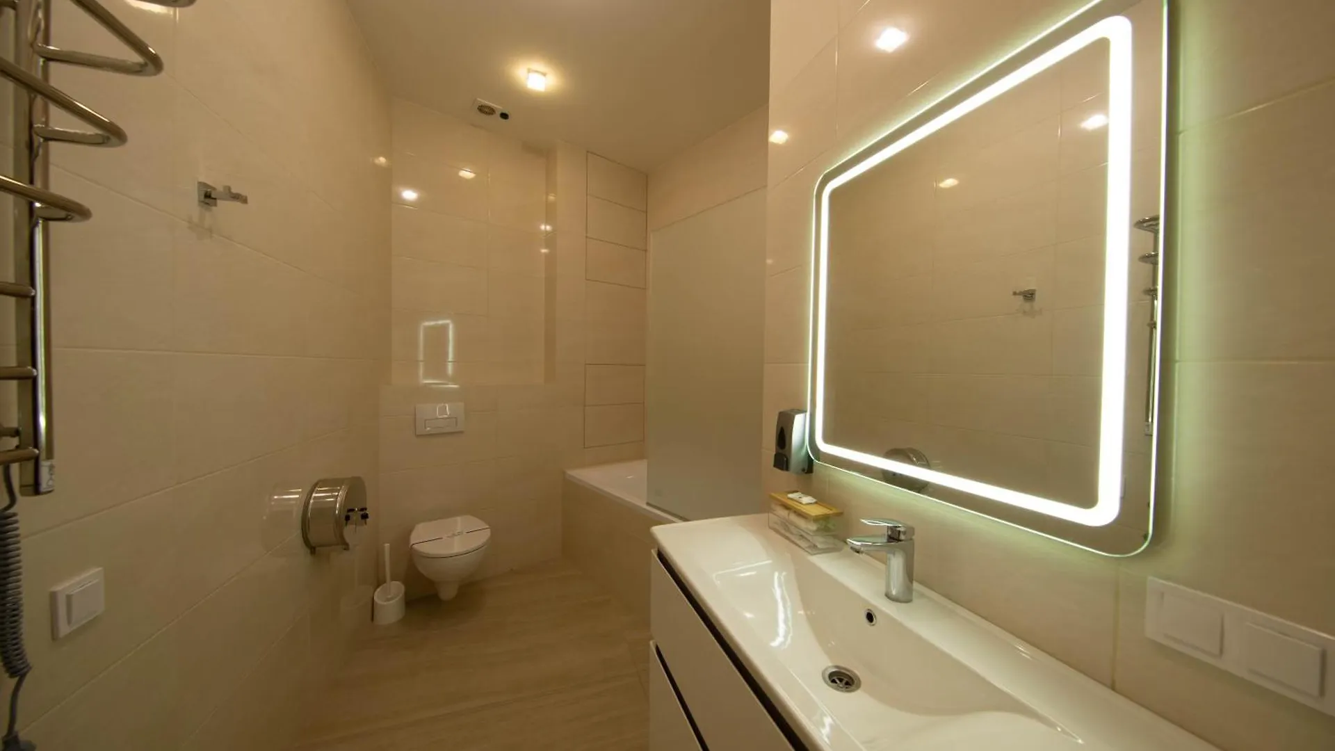 Hostal Misto Capsule Hotel Kiev