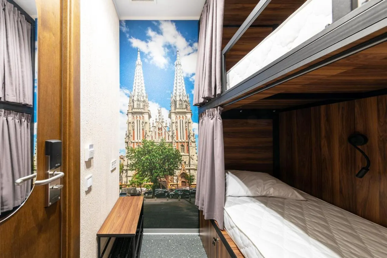 Misto Capsule Hotel Kijów