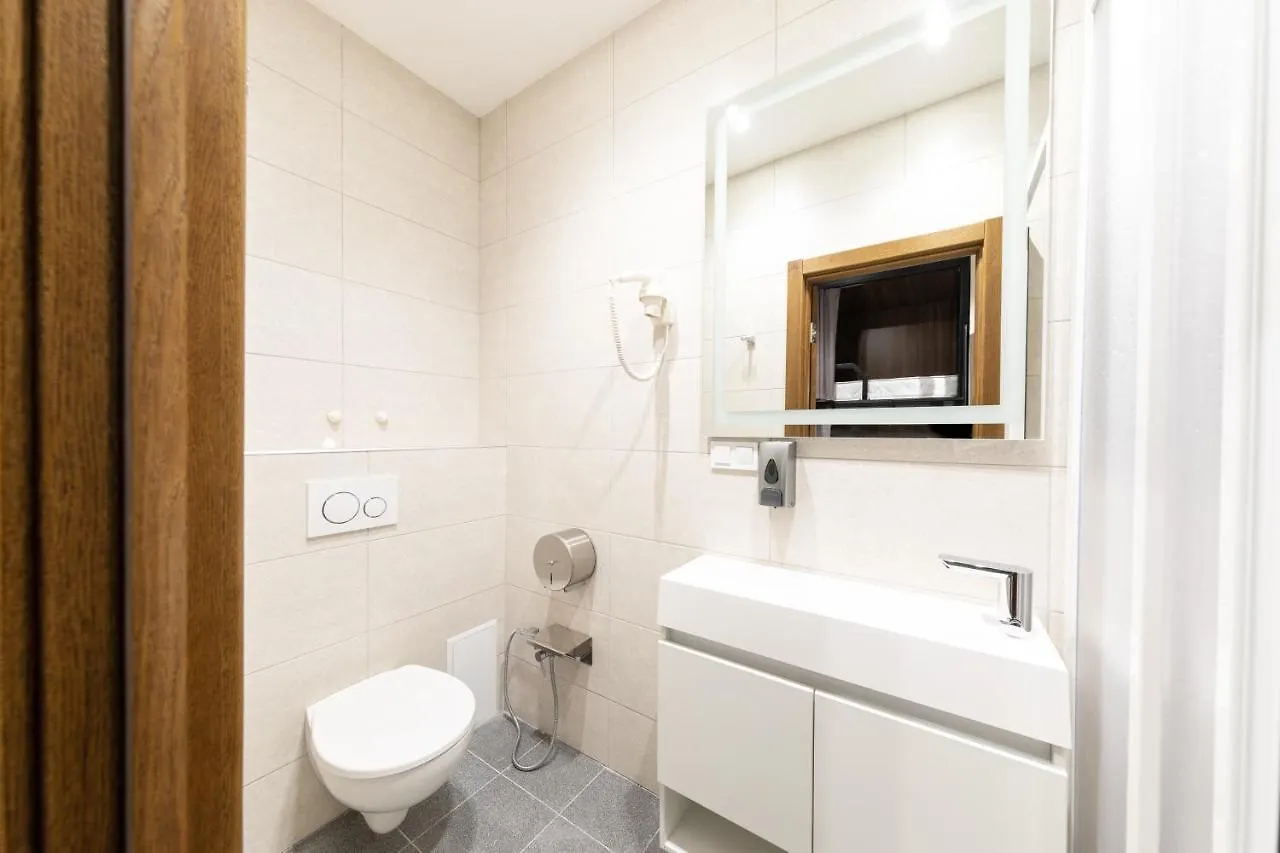 Misto Capsule Hotel Kijów