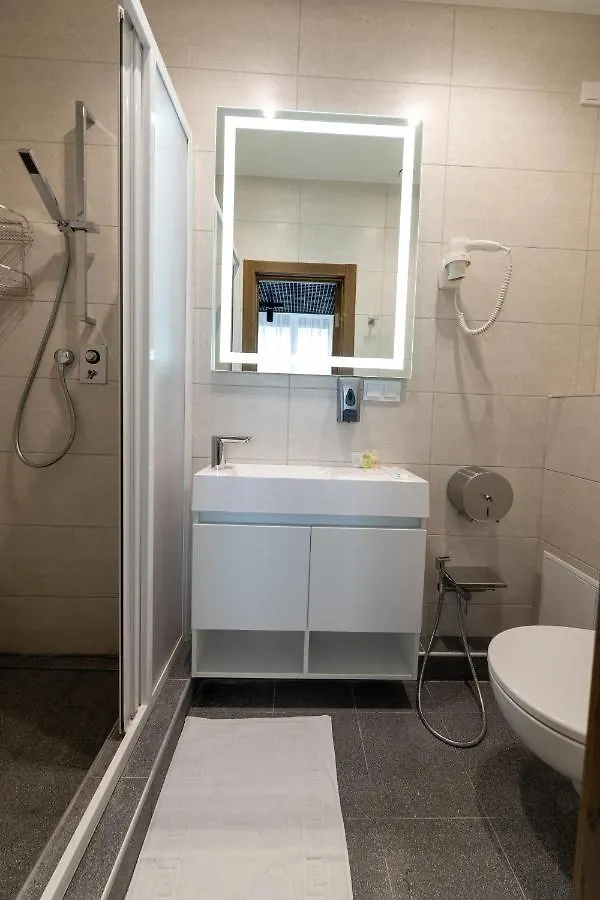 Misto Capsule Hotel Kijów