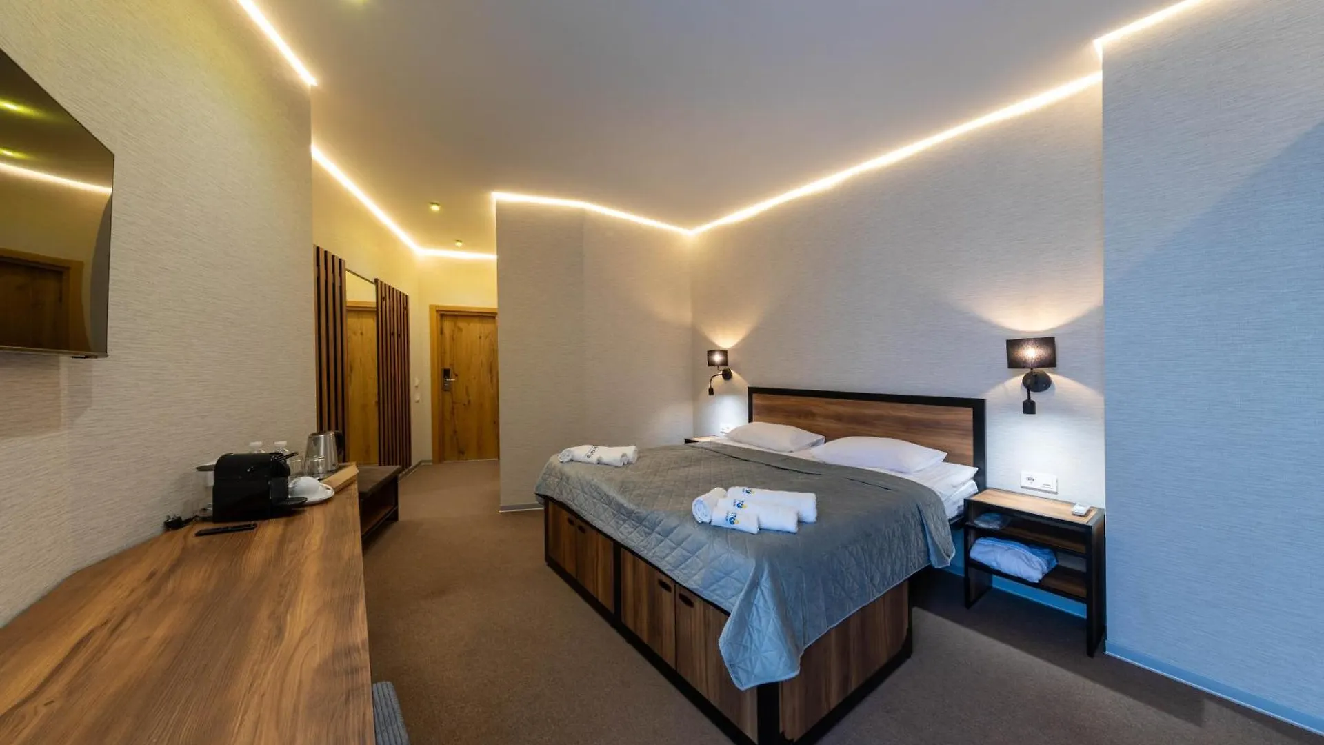 Misto Capsule Hotel Kijów