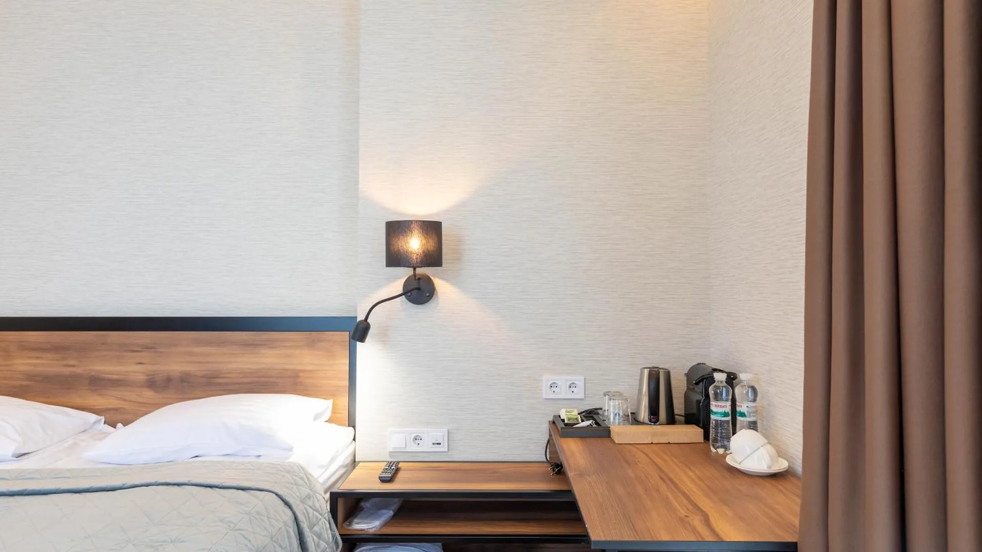 Misto Capsule Hotel Kijów